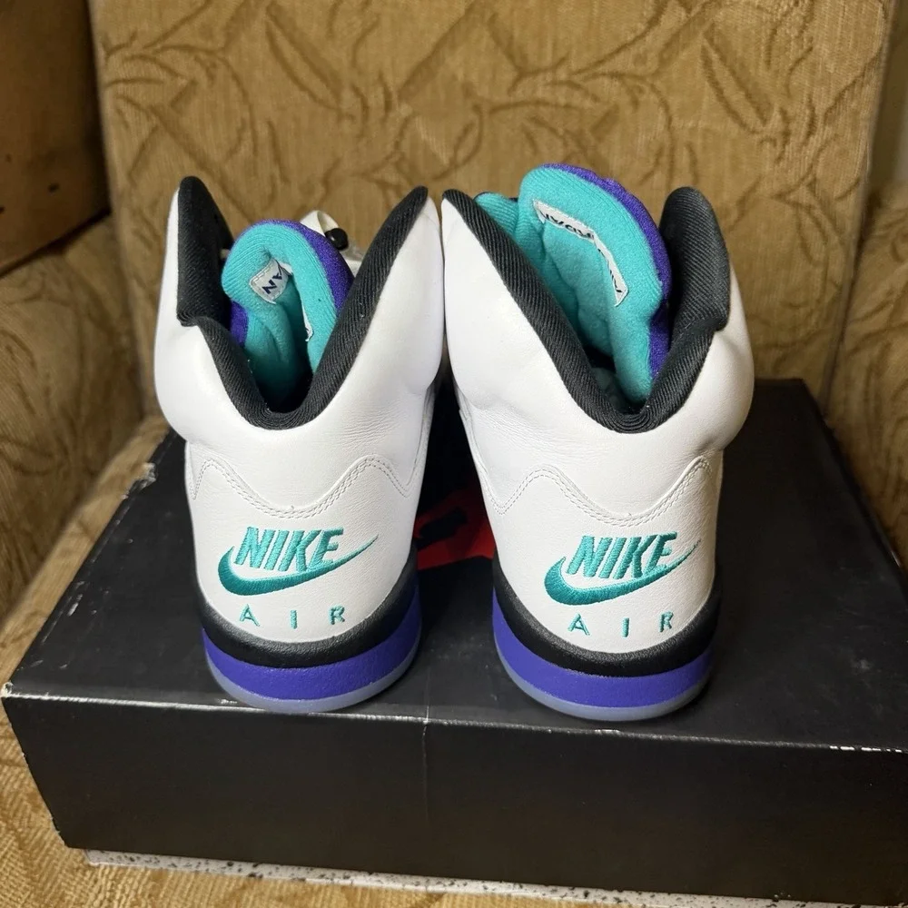Air Jordan 5 Retro Grape 2025 HQ7978-100 Sneakers Size 13 W/ Box